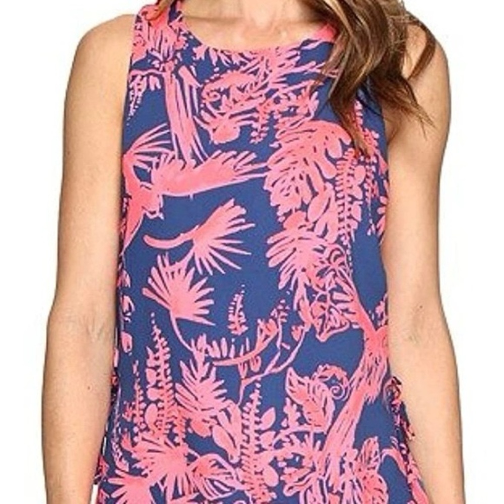 Lilly Pulitzer- Donna Romper- size 8- shorts underneath! See photos